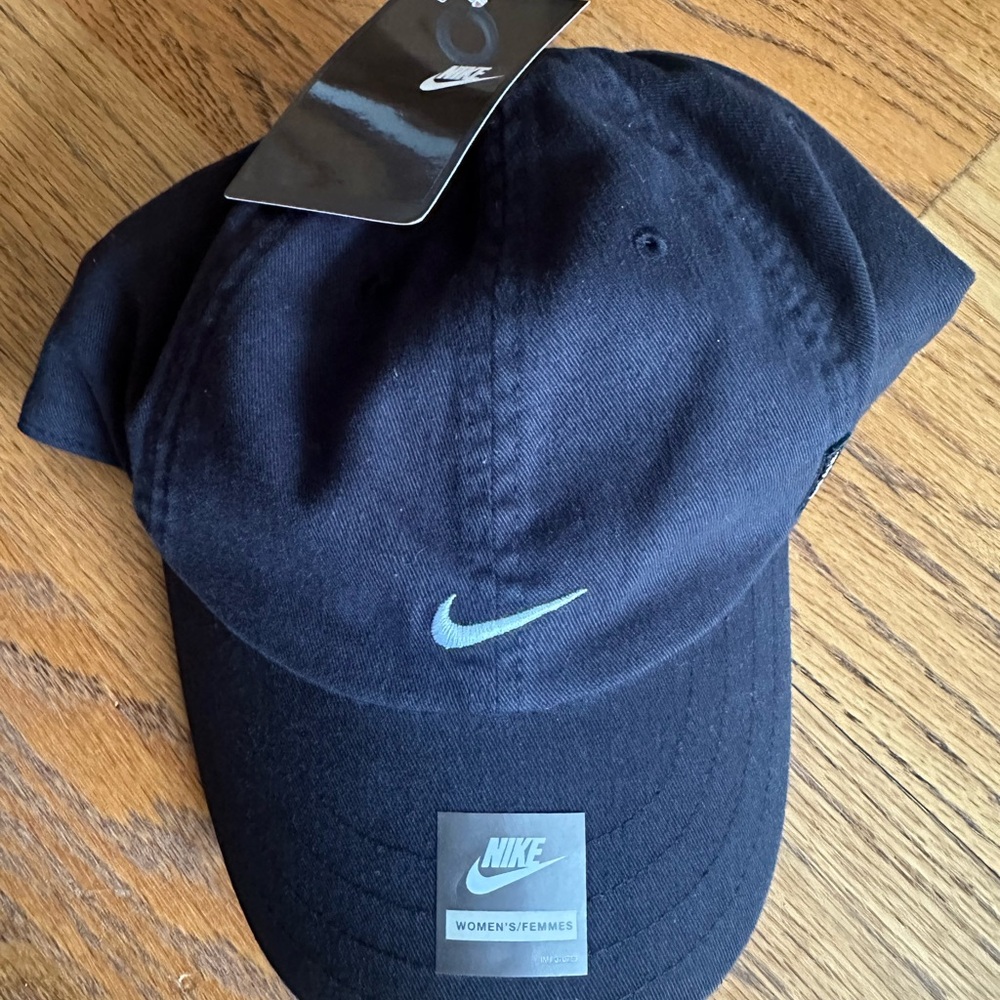 Nike Black Cap with Iconic Logo